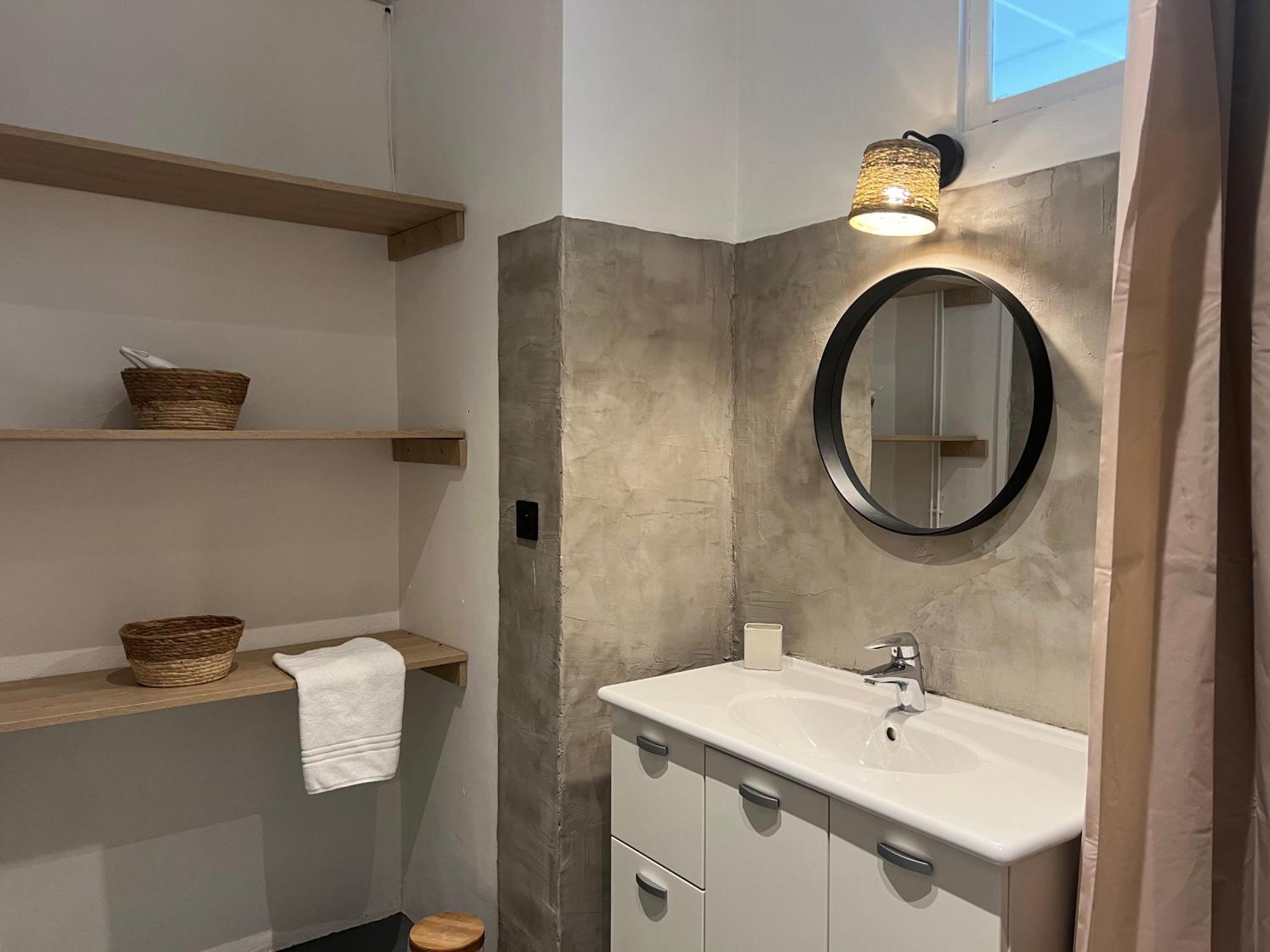 Appartement Spacieux Et Chaleureux Coeur De Ville Chambéry Esterno foto
